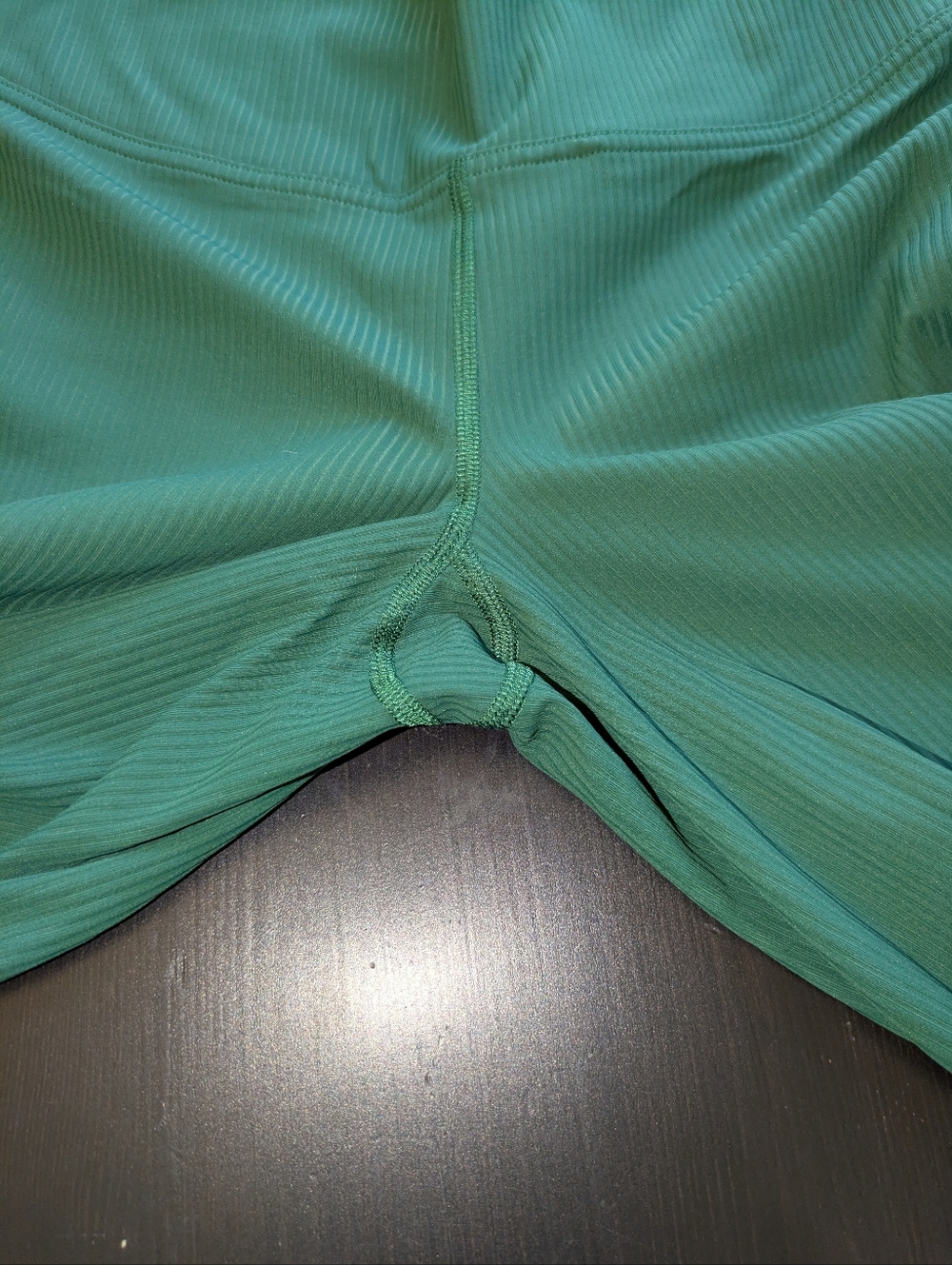 Lululemon Green Base Pace Ribbed Leggings Size 8 Like New Condition - Picture 5 of 5